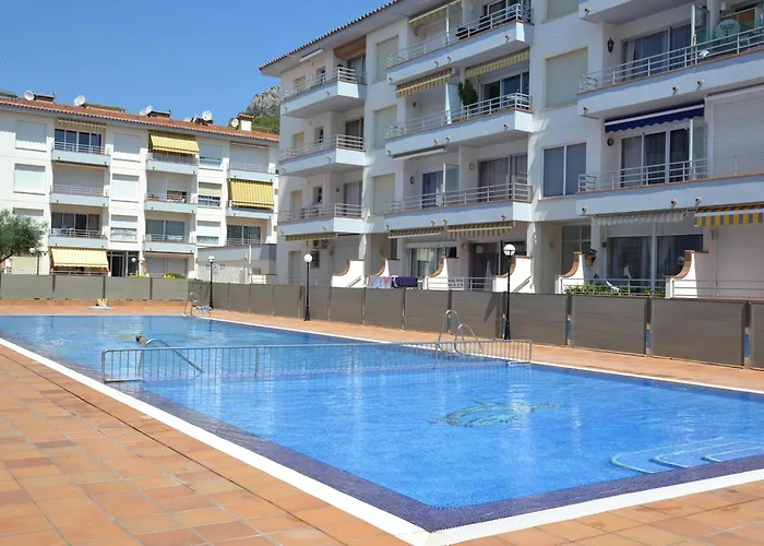 Soleado Con Piscina Cerca De La Playa Y Del Centro En - Es-323-18 *