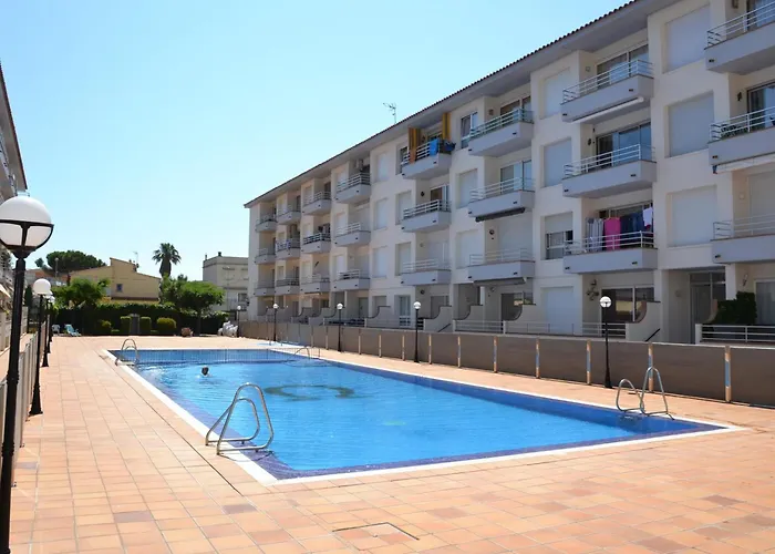 Lejlighed Soleado Con Piscina Cerca De La Playa Y Del Centro En - Es-323-18